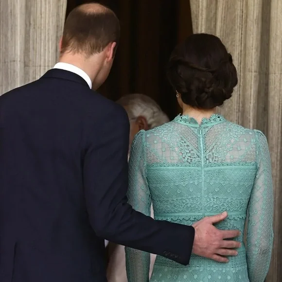 BNWT Temperley London Desdemona Dress ASO Kate Middleton Sz: UK 6. US 2. - Picture 4 of 11